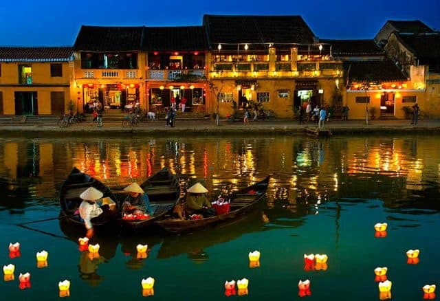Tour Đà Nẵng mùa xuân, Bà Nà Hills, Hội An, Huế, Động Thiên Đường từ Sài Gòn, hành trình kỳ quan di sản đầu năm trong 4 ngày 3 đêm