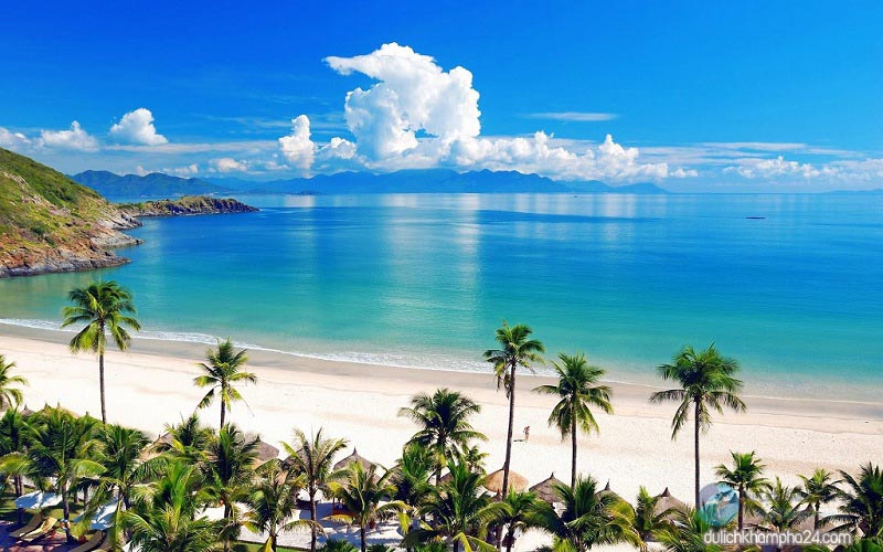 Tour Đà Nẵng Tết Dương lịch, Bà Nà Hills, Hội An, Huế từ Sài Gòn, hành trình di sản rực rỡ đầu năm