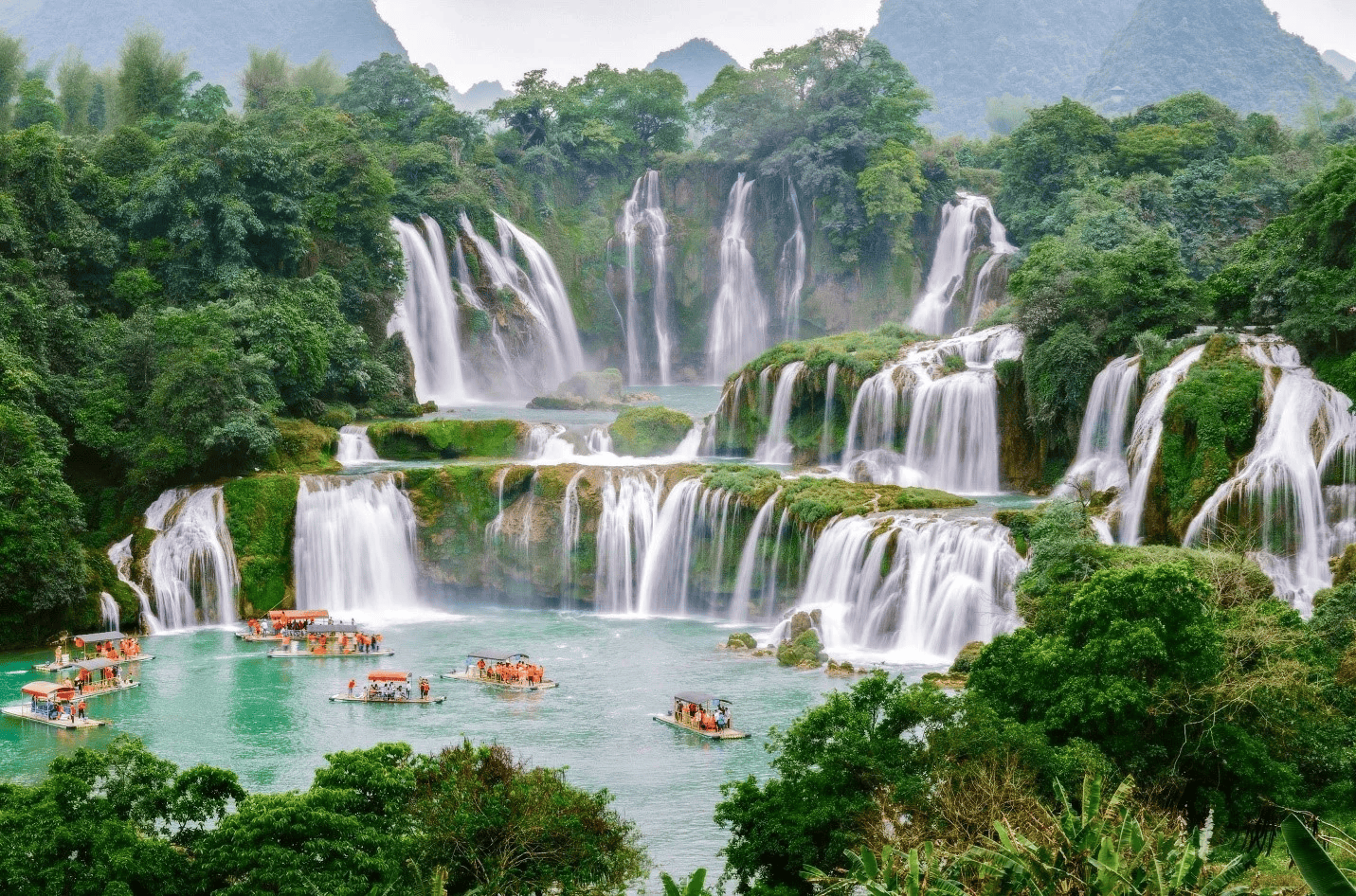Tour Đông Bắc 5N4Đ Mùa Hoa Xuân, Chinh Phục Đèo Mã Pì Lèng, Check-in Cột Cờ Lũng Cú & Thác Bản Giốc Đẹp Như Mơ